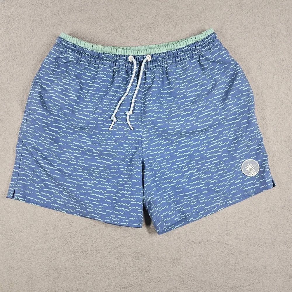 Chubbies Swim Trunks Mens Medium 5.5 Inch Inseam Swim Shorts Mesh Liner FLAW